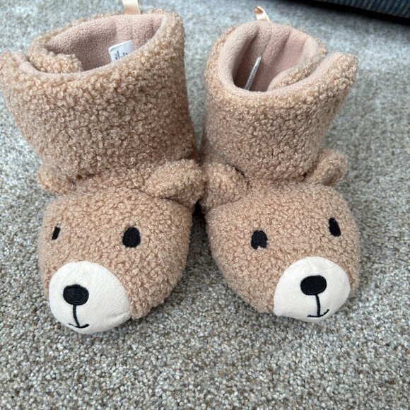 Joe Fresh teddy bear slippers Tan Size S (6-7) Booties - Picture 2 of 8